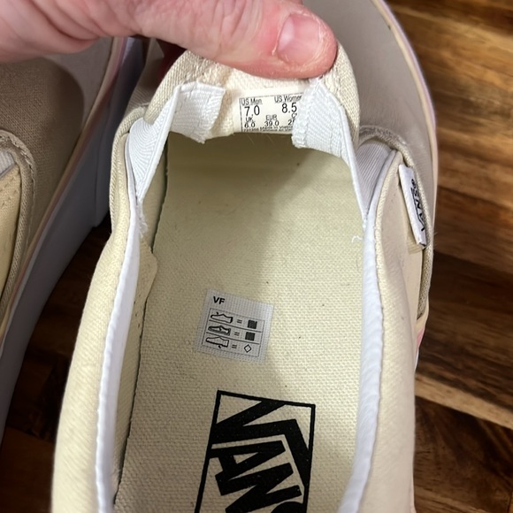 Platform Vans women’s size 8.5 new! - Picture 7 of 8